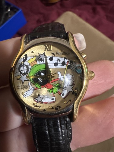Armitron marvin the martian - armitron,