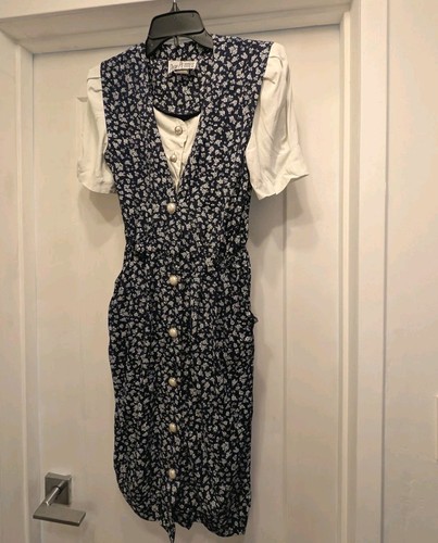 Vintage blue white floral - blue,