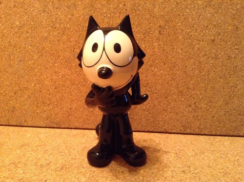 Wade puzzled felix the cat - puzzled,