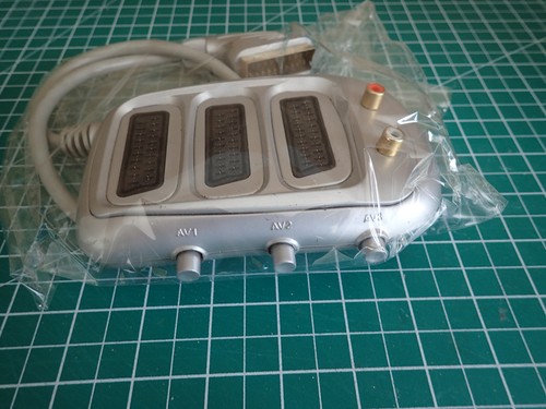 Way scart selector with - 3,
