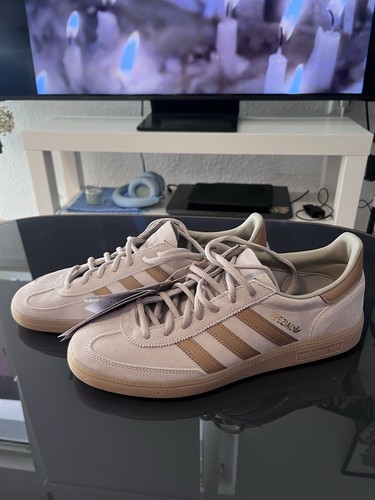 Adidas originals spezial new - adidas,