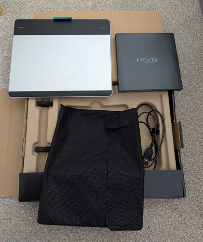 Wacom intuos without - wacom,
