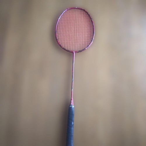Yonex badminton racket - badminton,