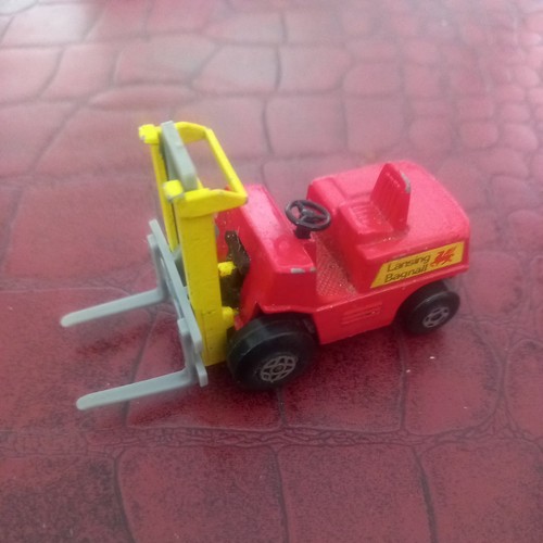 Matchbox lansing bagnell - matchbox,