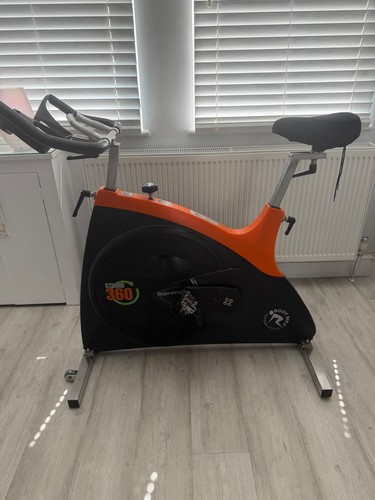 Indoor spin bike studio - studio, 360