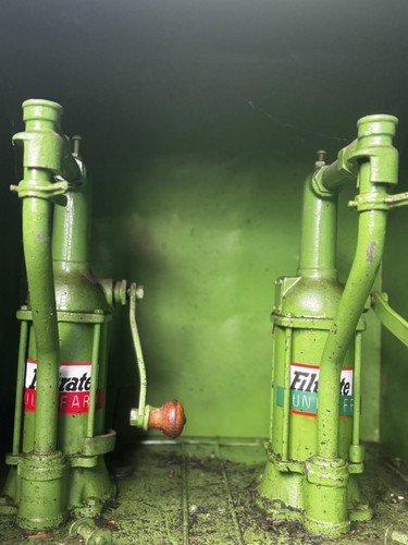 Vintage castrol dual oil - bp,