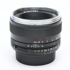 Carl Zeiss Planar T* 50mm