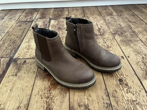 Josef seibel waylynn brown - josef,