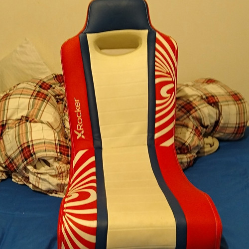 Rocker floor gaming chair - x,