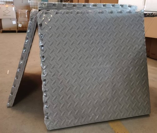 Interlocking foam - sq,