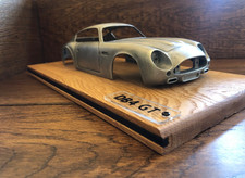 1/18 Scale Aston Martin DB4 GT