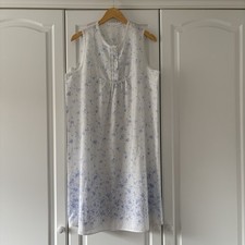 Ladies M&S White & Blue Floral