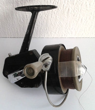 Fixed Spool Spinning Reel INTREPID DIPLOMAT Open Face  Black. PAT 798024