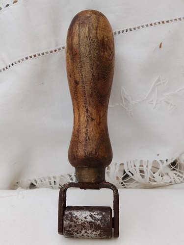 Vintage oak handle steel - vintage,