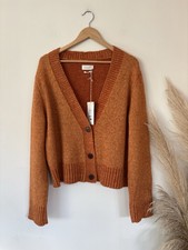 Toast V-Neck Alpaca Blend