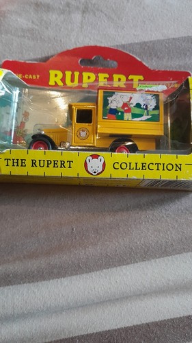 Lledo rupert bear car vehicle - rupert,