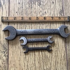 3 Vintage Shelley 1/2" to