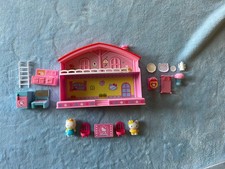 Hello Kitty Sanrio  2-Story