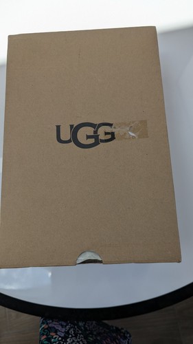 Ugg boots size 5 - ugg, 6.5