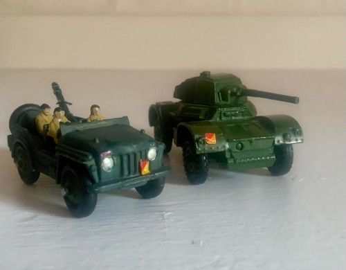 Dinky toys military vehicles