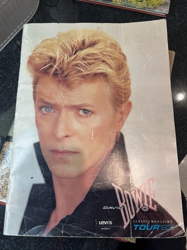 David bowie serious - serious, moonlight