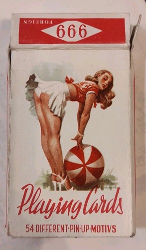 Playing cards pinup - playing,