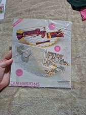 Tonic Studios Craft Die Set Scalloped Circle Stepper Card