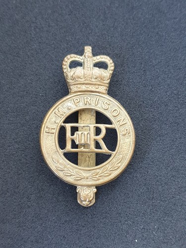Prison officers brass cap - hm,