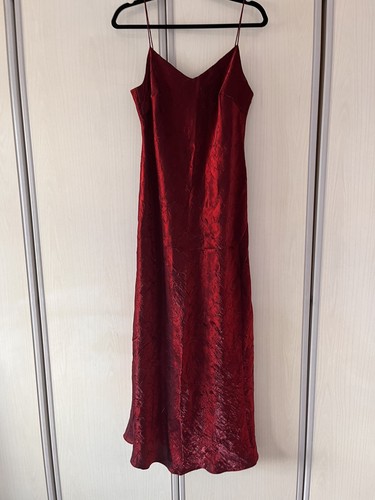 Brand new red - brand, evening