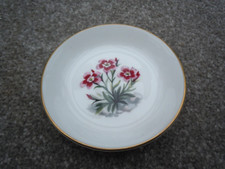ROYAL WORCESTER FINE BONE CHINA MADE In ENGLAND PIN /TRINKET DISH .