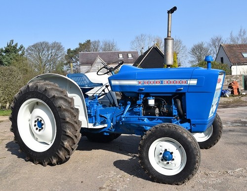 Ford tractors 2000 7000 - ford,