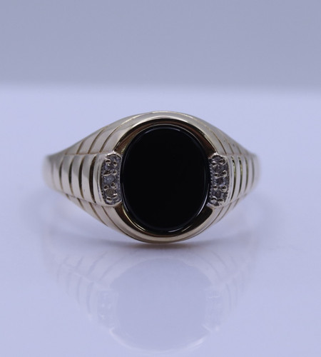 9ct yellow gold oval black - oval,