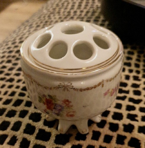 Ceramic arrangement vase - a,