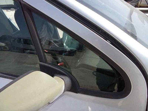 Front window peugeot - front, 307