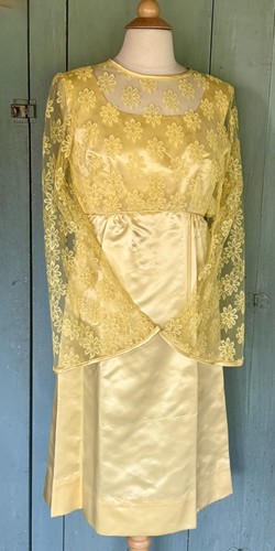 Vtg mod flower - 60's, power