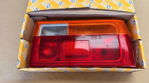 Renault new rear taillight - 9,
