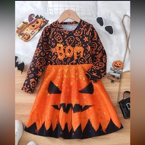 Spooky chic girls - 🧡,
