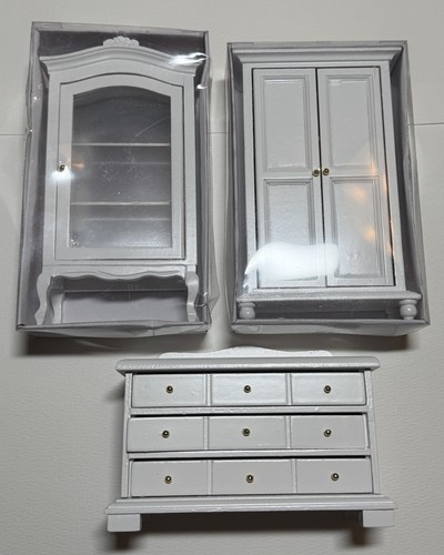 12th scale dolls house - 1:12th,