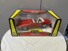 Jaguar Type E 1961 Cabriolet Red 1/18 Burago Boxed 