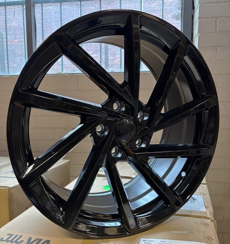 3 2020 2026 gloss - vw, 2020-2026