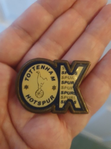 Tottenham hotspur pin badge - tottenham,