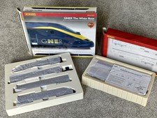 Hornby R2197A GNER White Rose