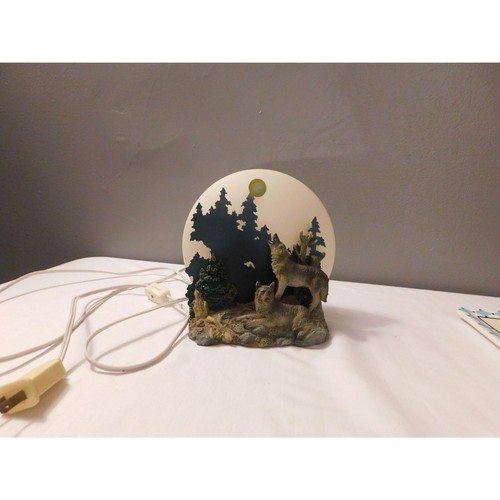 Wolf mountain shadow - wolf,