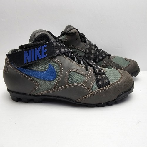 Nike pooh bah - women’s, 7.5