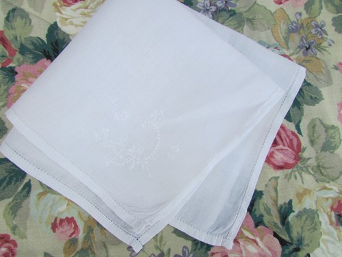 Vintage handkerchief hankie - handkerchief,