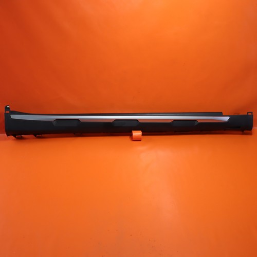 Bmw rocker molding right - rocker,