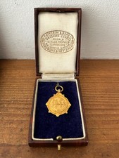 Vintage 9ct Gold St. Johns