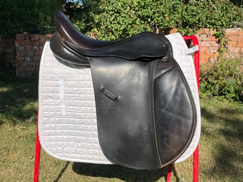 Balance saddle xxw - saddle, 17.5"