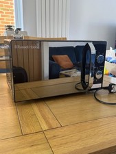  Russell Hobbs Microwave Oven. 20L, 800W, Black With Mirror Front