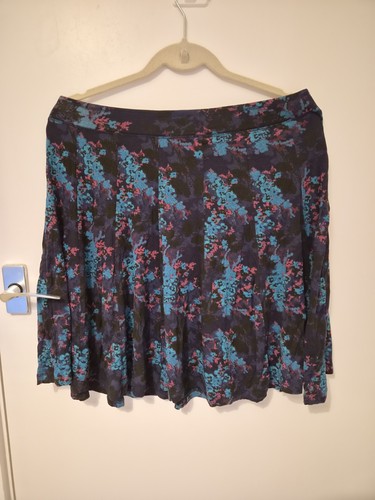 Worn once fat face skirt - once,,